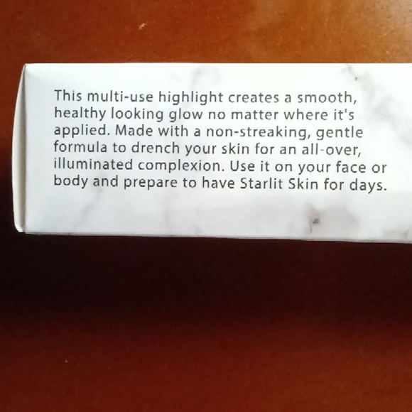 GIVE THEM LALA BEAUTY ✨(BODY GLOW) ✨ - Picture 9 of 12